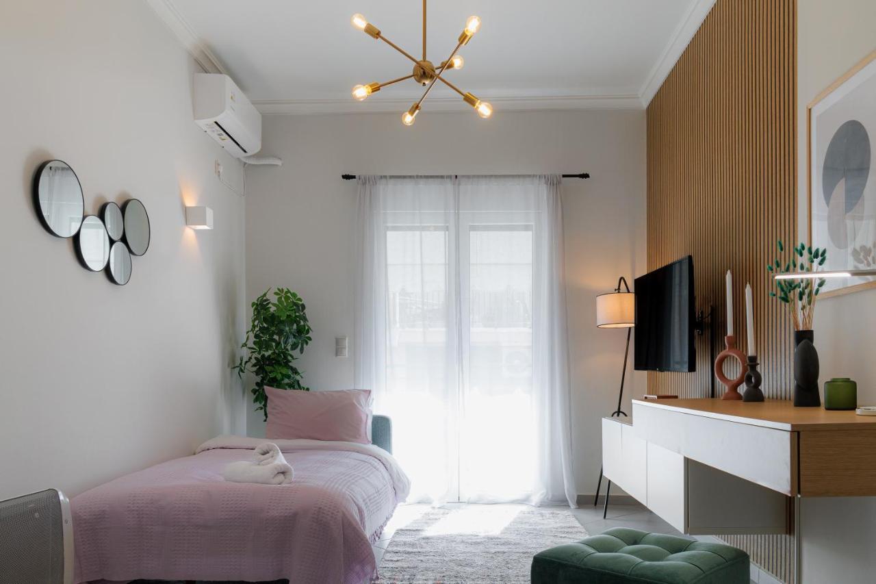 Sunny & Modern Apt For 3 Persons Athén Kültér fotó