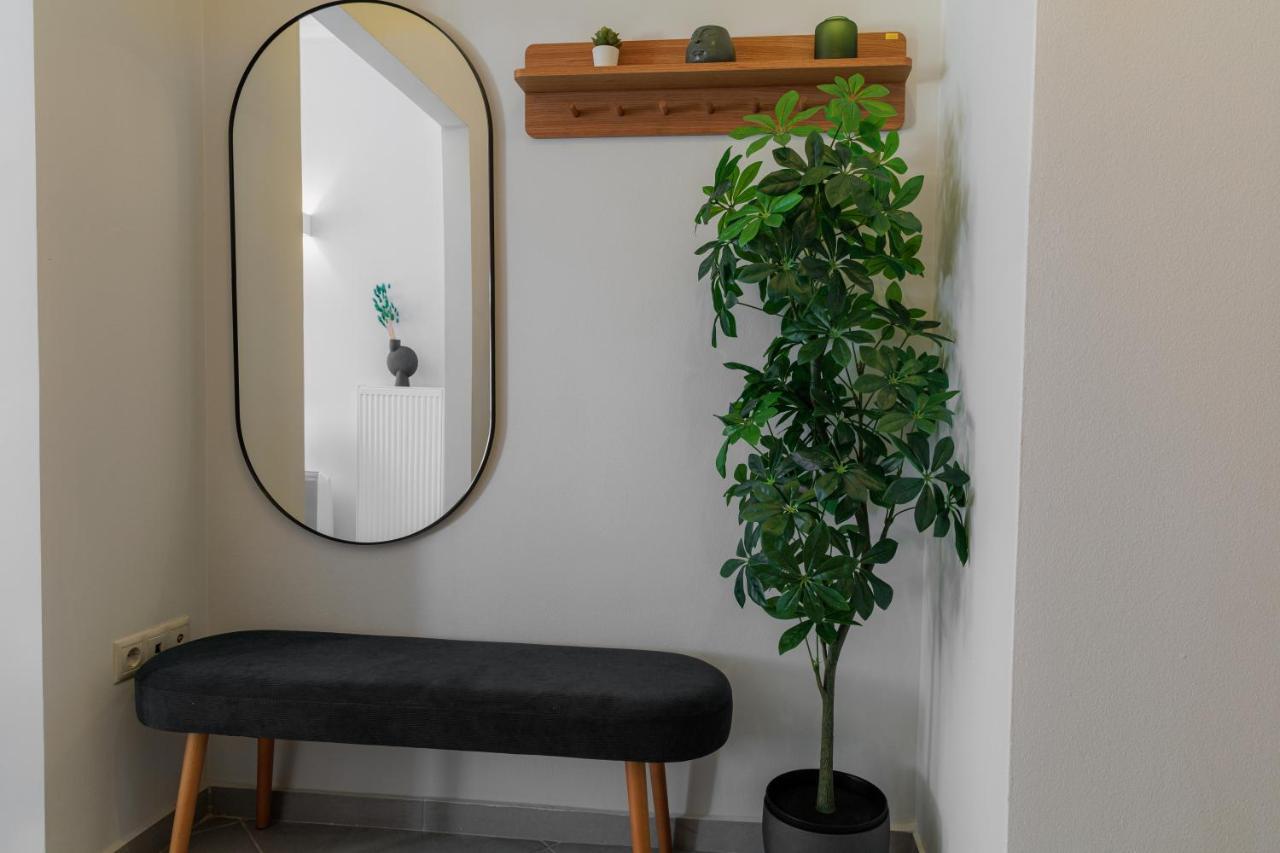 Sunny & Modern Apt For 3 Persons Athén Kültér fotó